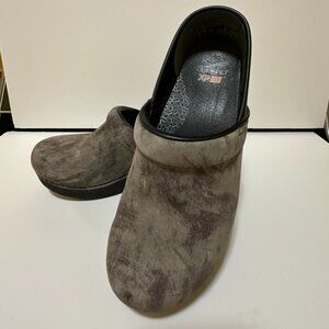Dansko XP 2.0 size EU 37 US 6.5 - 7 Camo leather upper Clog 3950640202